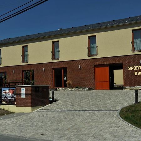 Отель Sport Klub Hvozd Экстерьер фото